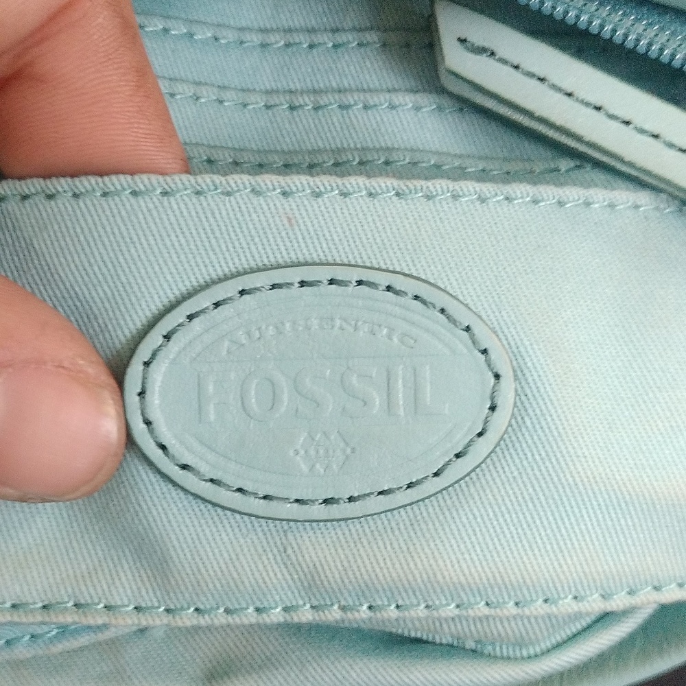 Fossil light blue crossbody/clutch bag. - Picture 5 of 6